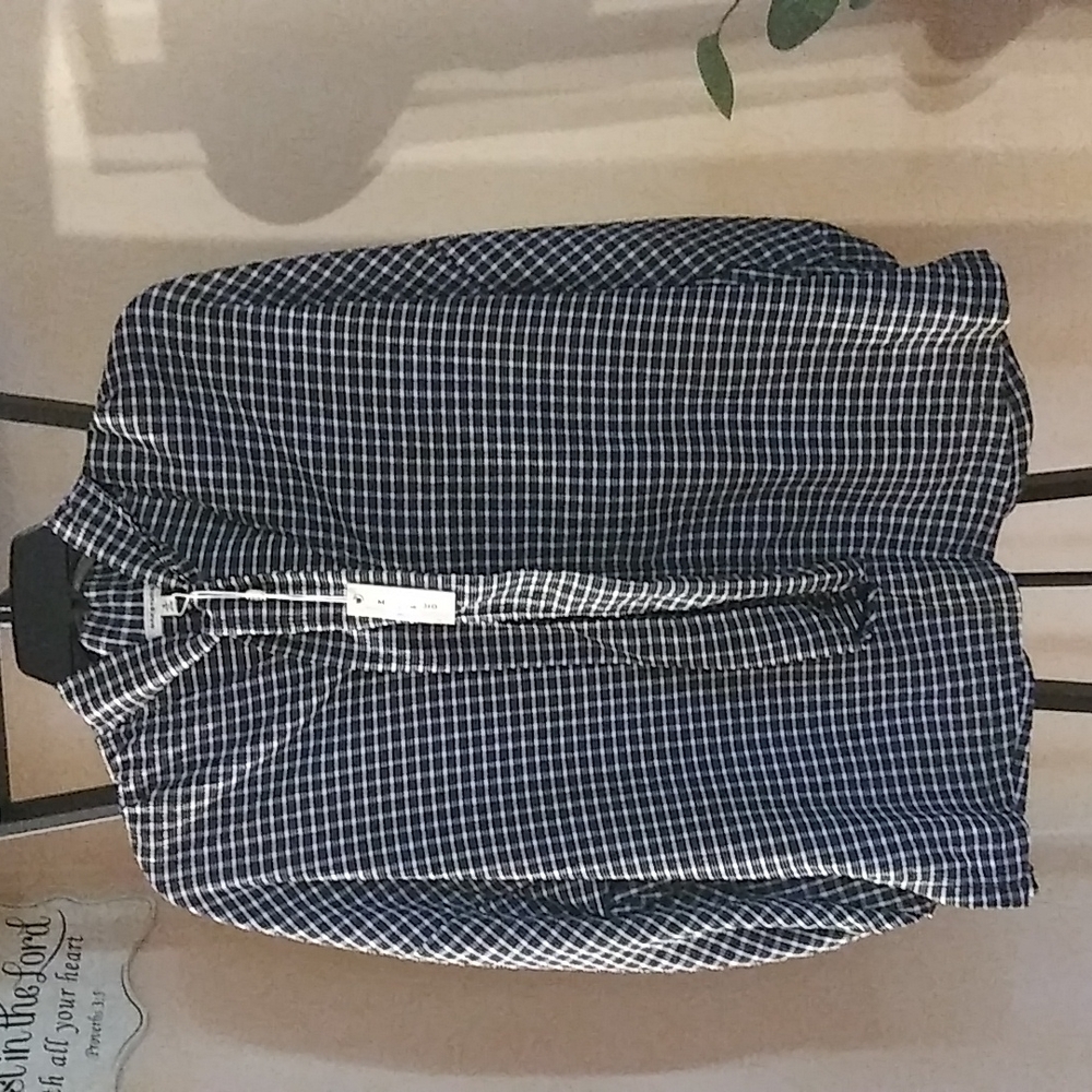 New Max studio long sleeve top.